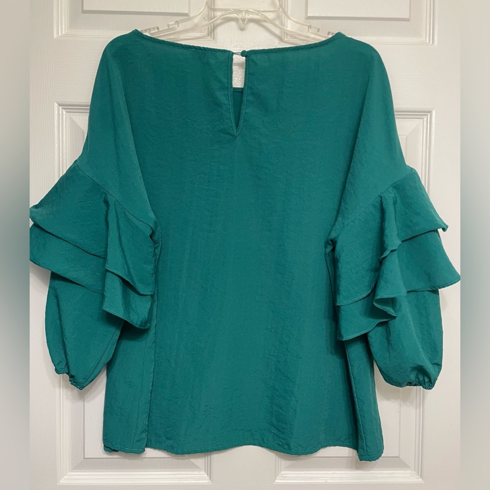 M Umgee Ruffle 3/4 Sleeve Top - Picture 2 of 3